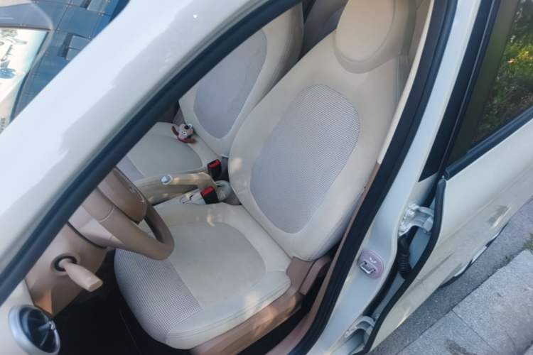 Used Wuling Hongguang MINIEV 2025 Four-Door Version Advanced Edition Left Front Seat