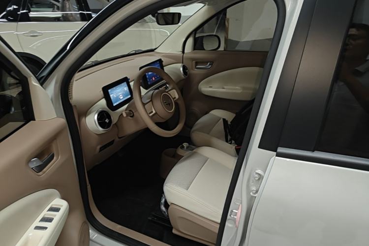 Used Wuling Hongguang MINIEV 2025 Four-Door Version Zhenxiang+ Edition Left Front Seat