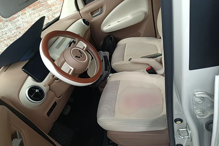 Used Wuling Hongguang MINIEV 2025 Four-Door Version Advanced Edition Left Front Seat