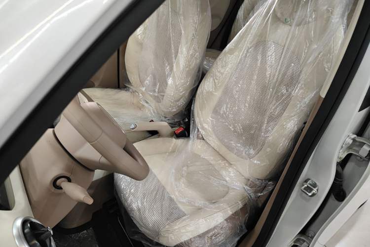 Used Wuling Hongguang MINIEV 2025 Four-Door Version Advanced Edition Left Front Seat