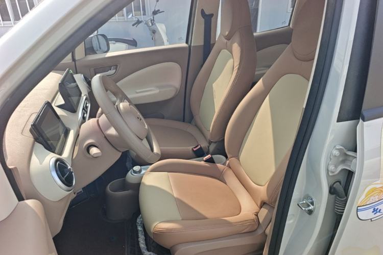 Used Wuling Hongguang MINIEV 2025 Four-Door Version Premium Edition Left Front Seat