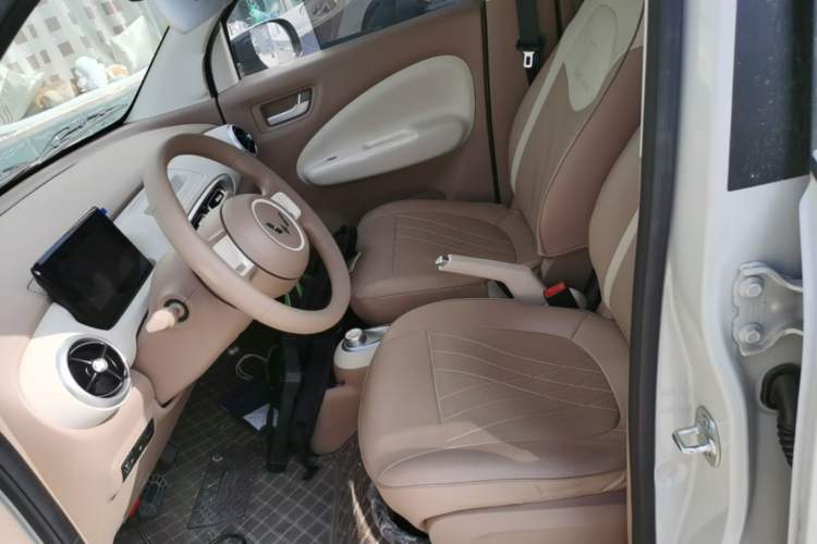 Used Wuling Hongguang MINIEV 2025 Four-Door Version Advanced Edition Left Front Seat