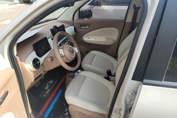 Used Wuling Hongguang MINIEV 2025 Four-Door Version Premium Edition Left Front Seat