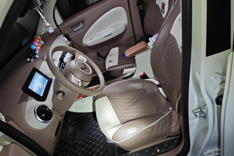Used Wuling Hongguang MINIEV 2025 Four-Door Version Advanced Edition Left Front Seat