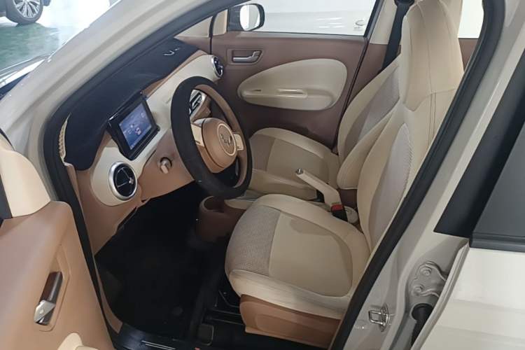 Used Wuling Hongguang MINIEV 2025 Four-Door Version Advanced Edition Left Front Seat