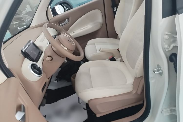 Used Wuling Hongguang MINIEV 2025 Four-Door Version Advanced Edition Left Front Seat