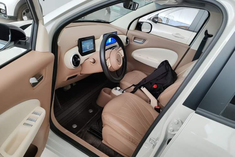 Used Wuling Hongguang MINIEV 2025 Four-Door Version Advanced Edition Left Front Seat