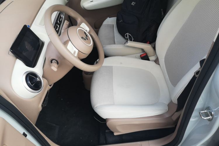 Used Wuling Hongguang MINIEV 2025 Four-Door Version Advanced Edition Left Front Seat