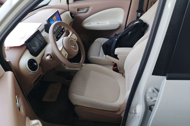 Used Wuling Hongguang MINIEV 2025 Four-Door Version Advanced Edition Left Front Seat