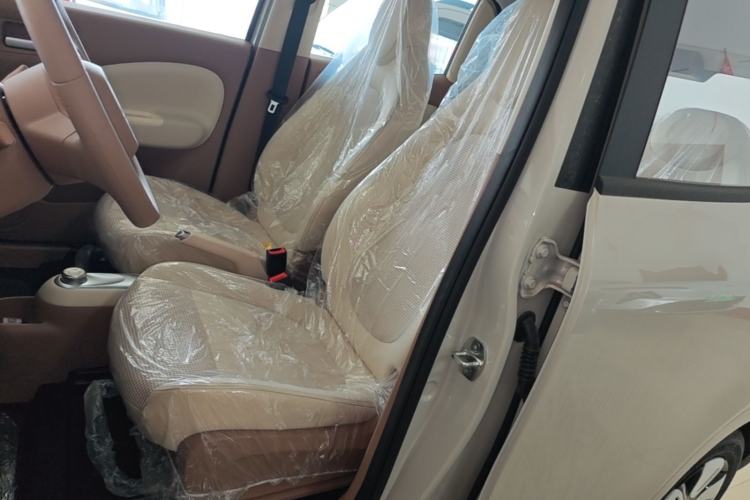Used Wuling Hongguang MINIEV 2025 Four-Door Version Advanced Edition Left Front Seat