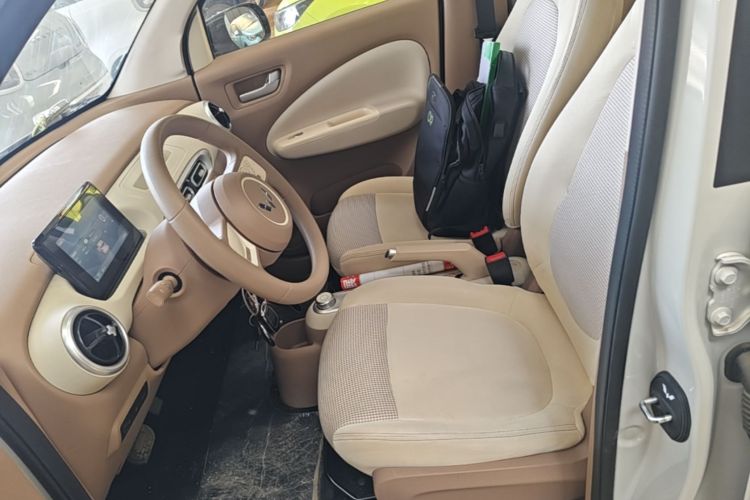 Used Wuling Hongguang MINIEV 2025 Four-Door Version Advanced Edition Left Front Seat