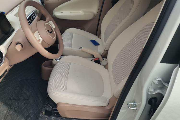 Used Wuling Hongguang MINIEV 2025 Four-Door Version Advanced Edition Left Front Seat
