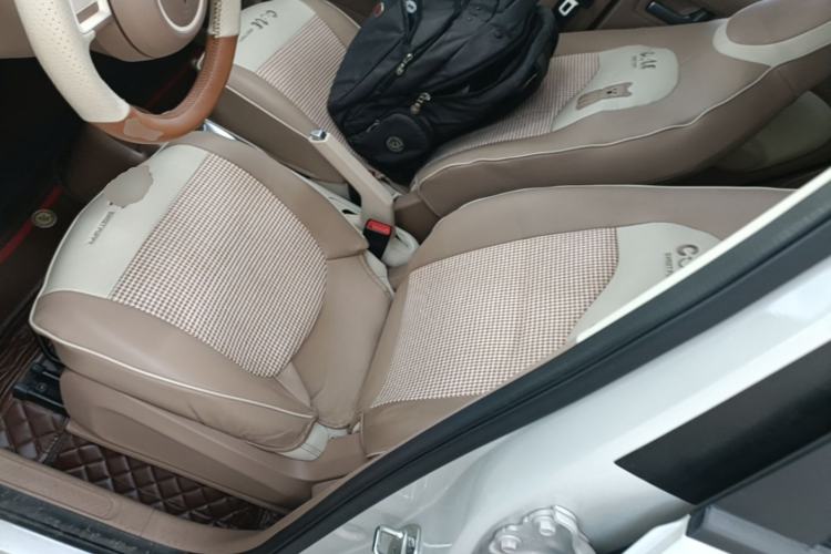 Used Wuling Hongguang MINIEV 2025 Four-Door Version Advanced Edition Left Front Seat