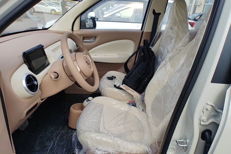 Used Wuling Hongguang MINIEV 2025 Four-Door Version Advanced Edition Left Front Seat