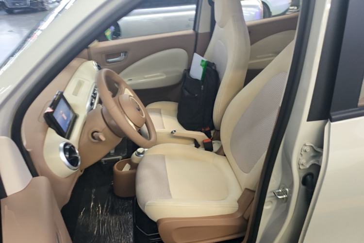 Used Wuling Hongguang MINIEV 2025 Four-Door Version Advanced Edition Left Front Seat