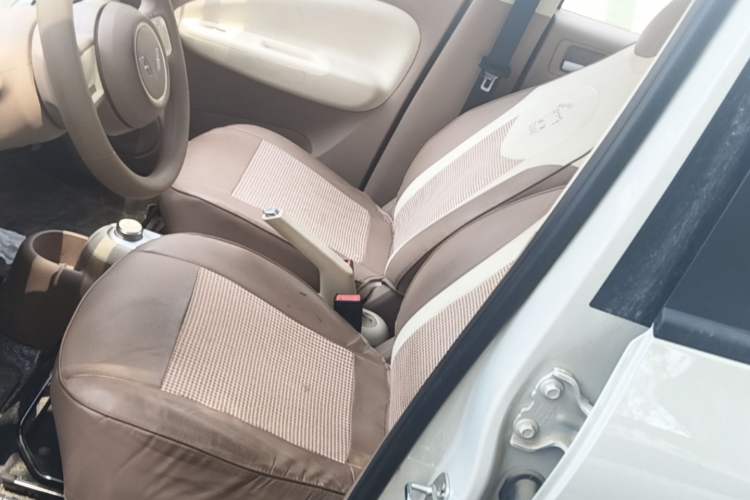 Used Wuling Hongguang MINIEV 2025 Four-Door Version Advanced Edition Left Front Seat