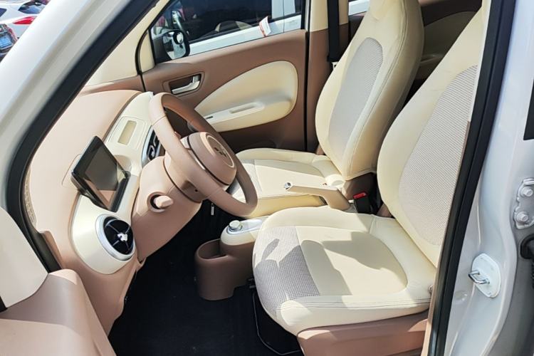Used Wuling Hongguang MINIEV 2025 Four-Door Version Advanced Edition Left Front Seat