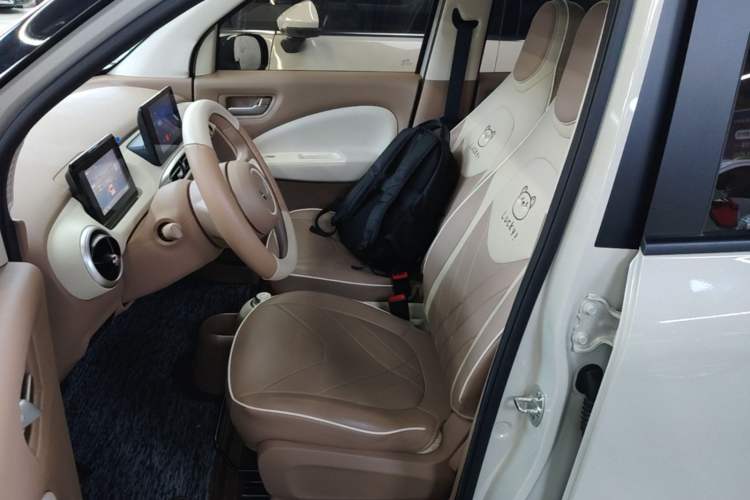 Used Wuling Hongguang MINIEV 2025 Four-Door Version Zhenxiang+ Edition Left Front Seat