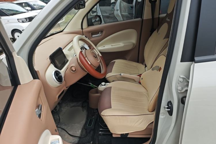 Used Wuling Hongguang MINIEV 2025 Four-Door Version Advanced Edition Left Front Seat