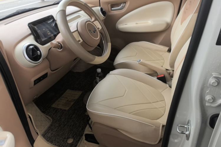 Used Wuling Hongguang MINIEV 2025 Four-Door Version Advanced Edition Left Front Seat