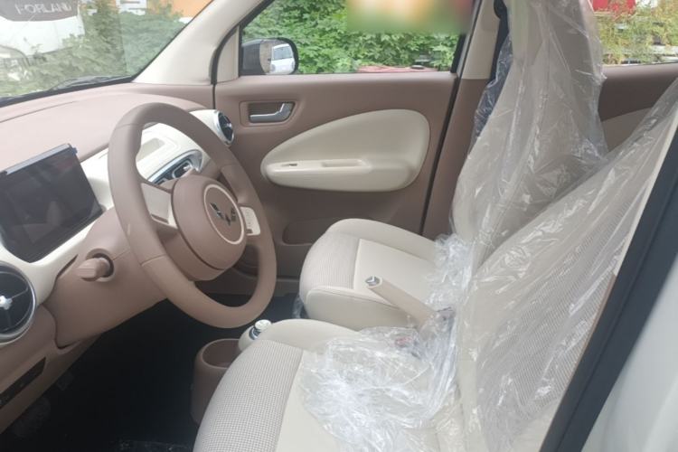 Used Wuling Hongguang MINIEV 2025 Four-Door Version Advanced Edition Left Front Seat