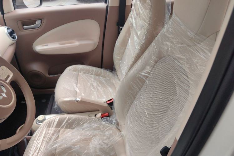 Used Wuling Hongguang MINIEV 2025 Four-Door Version Advanced Edition Left Front Seat
