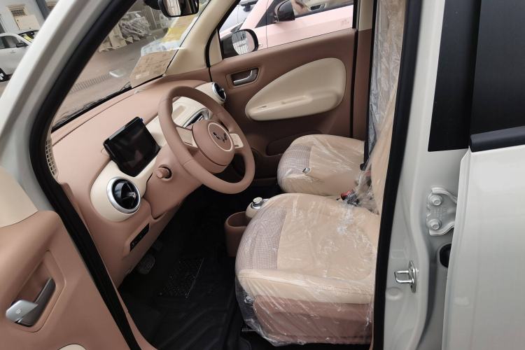 Used Wuling Hongguang MINIEV 2025 Four-Door Version Advanced Edition Left Front Seat