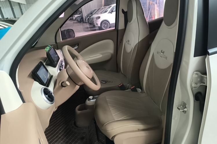 Used Wuling Hongguang MINIEV 2025 Four-Door Version Premium Edition Left Front Seat