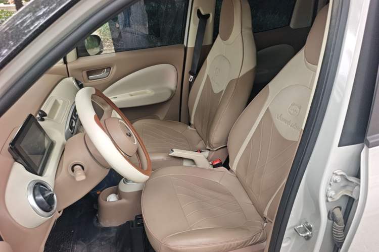 Used Wuling Hongguang MINIEV 2025 Four-Door Version Advanced Edition Left Front Seat