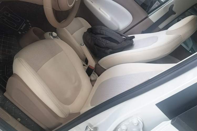 Used Wuling Hongguang MINIEV 2025 Four-Door Version Advanced Edition Left Front Seat