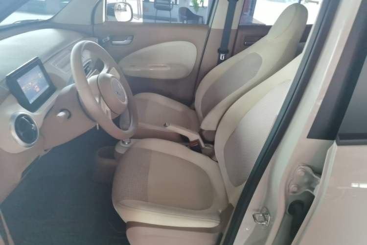 Used Wuling Hongguang MINIEV 2025 Four-Door Version Advanced Edition Left Front Seat
