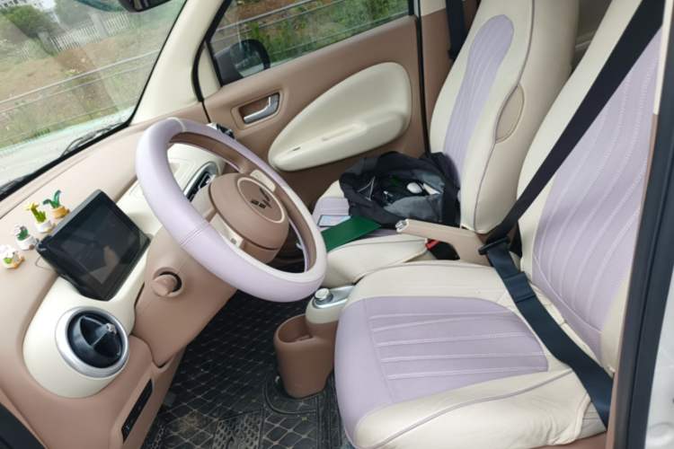 Used Wuling Hongguang MINIEV 2025 Four-Door Version Advanced Edition Left Front Seat