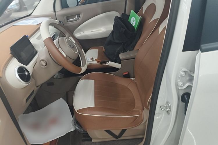 Used Wuling Hongguang MINIEV 2025 Four-Door Version Advanced Edition Left Front Seat