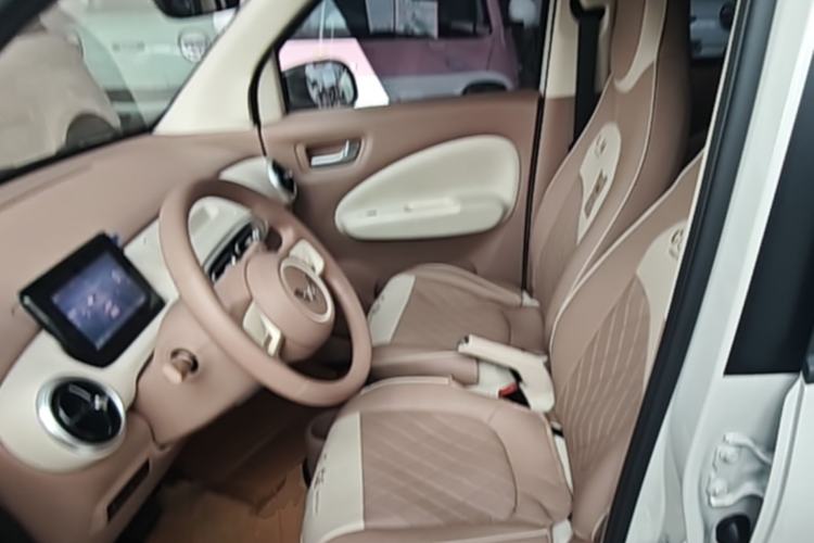 Used Wuling Hongguang MINIEV 2025 Four-Door Version Advanced Edition Left Front Seat