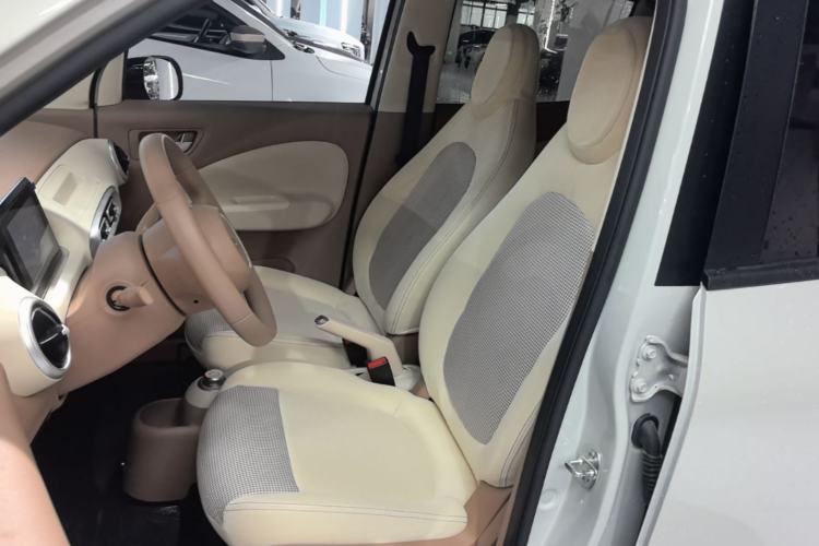 Used Wuling Hongguang MINIEV 2025 Four-Door Version Advanced Edition Left Front Seat