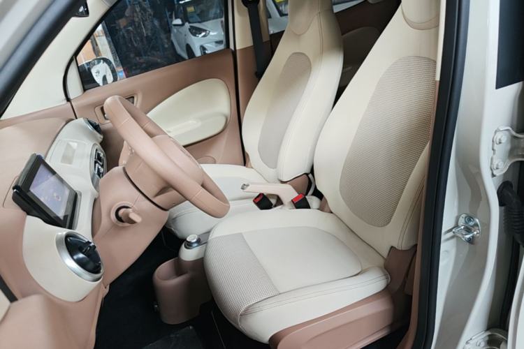 Used Wuling Hongguang MINIEV 2025 Four-Door Version Advanced Edition Left Front Seat