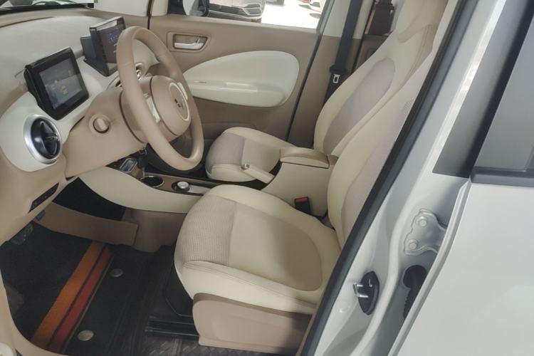 Used Wuling Hongguang MINIEV 2025 Four-Door Version Premium Edition Left Front Seat