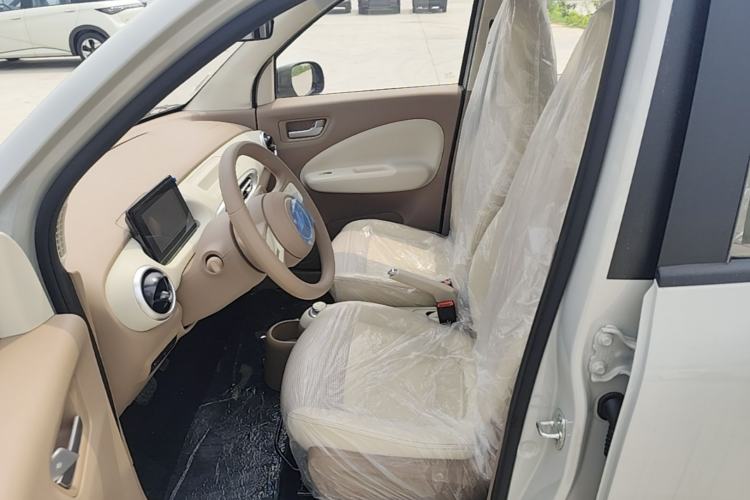 Used Wuling Hongguang MINIEV 2025 Four-Door Version Advanced Edition Left Front Seat