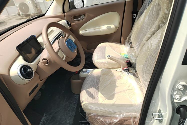 Used Wuling Hongguang MINIEV 2025 Four-Door Version Advanced Edition Left Front Seat