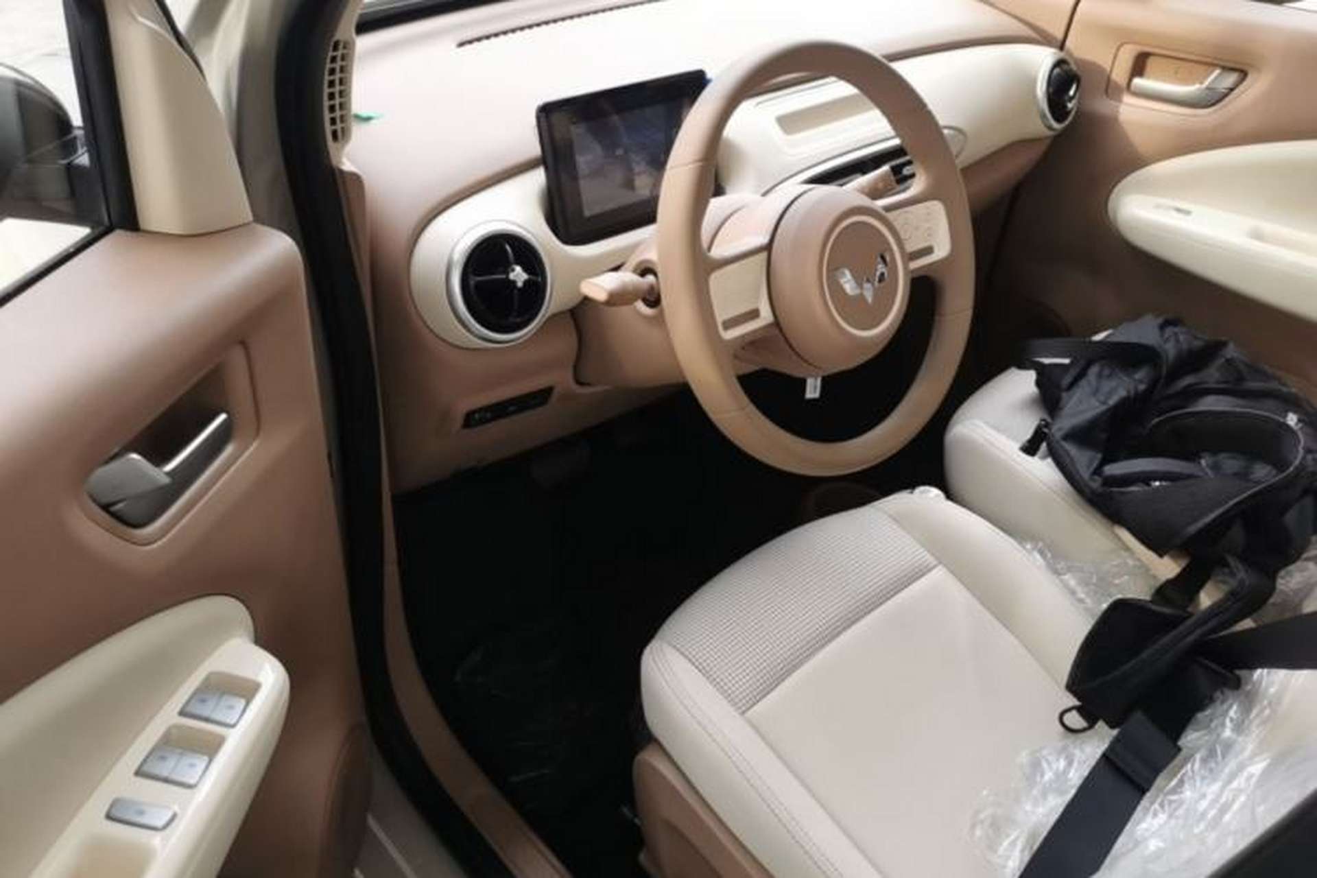 Used Wuling Hongguang MINIEV 2025 Four-Door Version Advanced Edition Left Front Seat