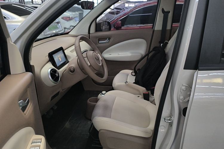 Used Wuling Hongguang MINIEV 2025 Four-Door Version Advanced Edition Left Front Seat