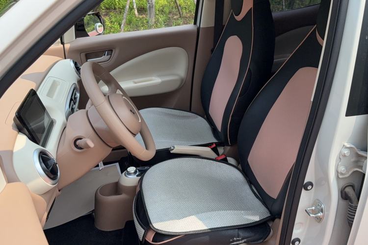 Used Wuling Hongguang MINIEV 2025 Four-Door Version Advanced Edition Left Front Seat