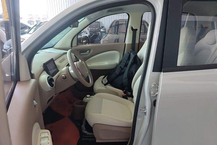 Used Wuling Hongguang MINIEV 2025 Four-Door Version Advanced Edition Left Front Seat