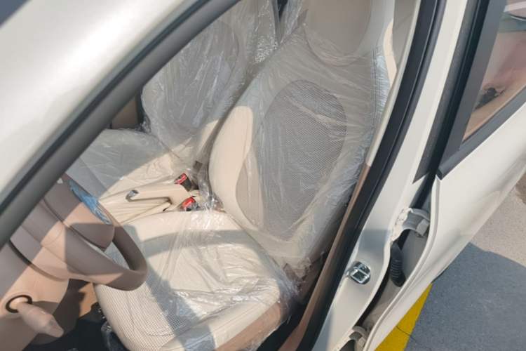 Used Wuling Hongguang MINIEV 2025 Four-Door Version Advanced Edition Left Front Seat