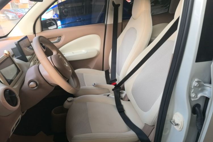 Used Wuling Hongguang MINIEV 2025 Four-Door Version Advanced Edition Left Front Seat