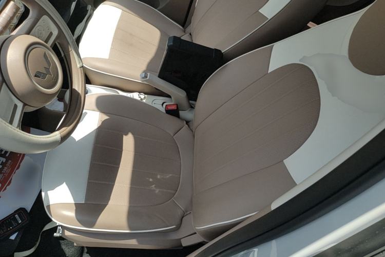 Used Wuling Hongguang MINIEV 2025 Four-Door Version Advanced Edition Left Front Seat