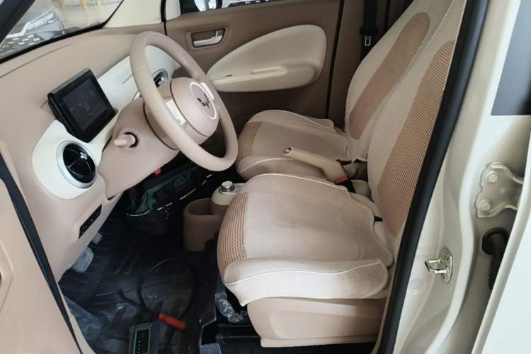 Used Wuling Hongguang MINIEV 2025 Four-Door Version Advanced Edition Left Front Seat