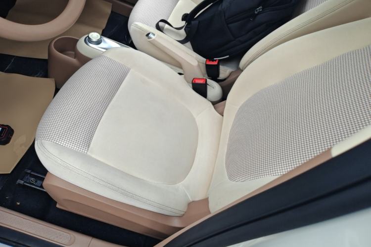 Used Wuling Hongguang MINIEV 2025 Four-Door Version Advanced Edition Left Front Seat