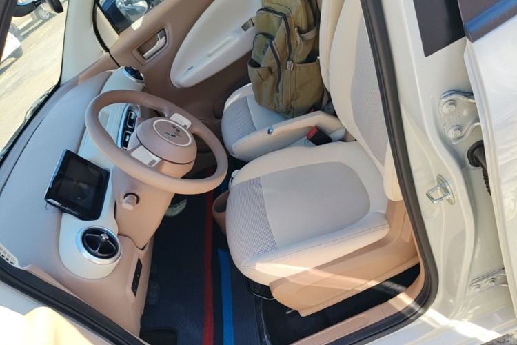 Used Wuling Hongguang MINIEV 2025 Four-Door Version Advanced Edition Left Front Seat