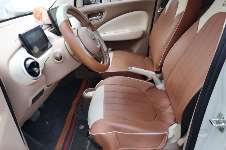Used Wuling Hongguang MINIEV 2025 Four-Door Version Advanced Edition Left Front Seat